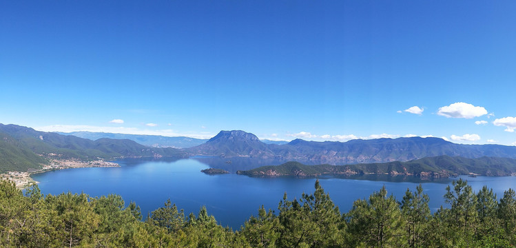 泸沽湖