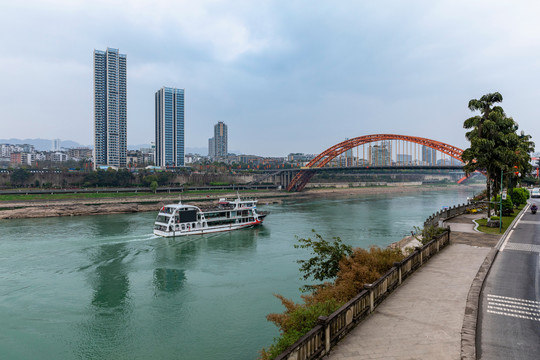 宜宾金沙江戎州大桥与城市景观