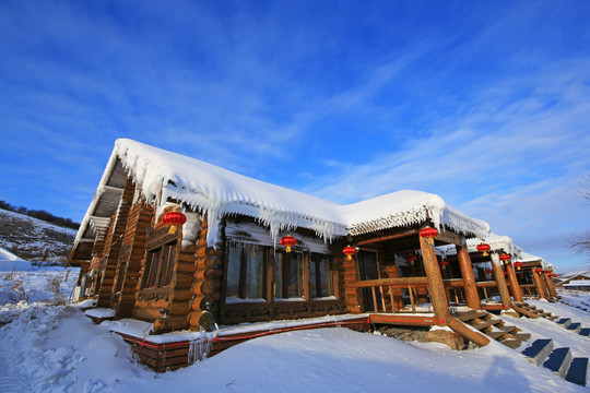 呼伦贝尔雪村农家木刻楞住宅雪景