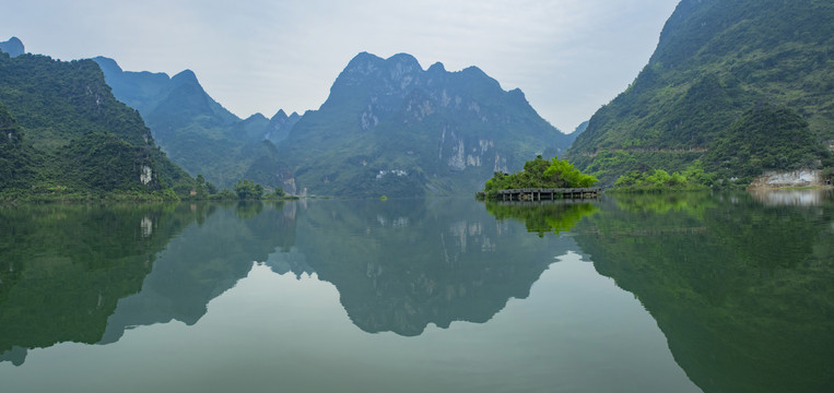 山水湖泊