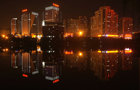 美丽的夜景