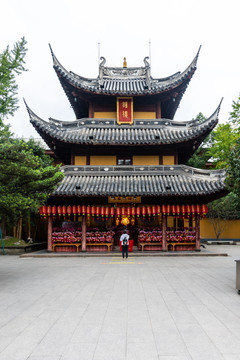 上海龙华寺