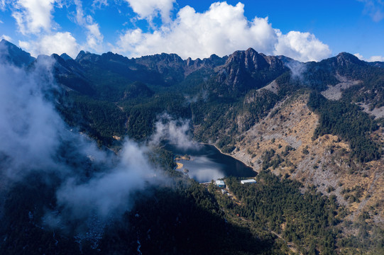 航拍凉山螺髻山