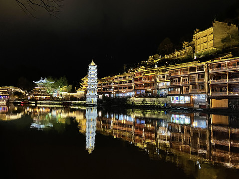 凤凰古城