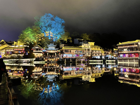 凤凰古城夜景