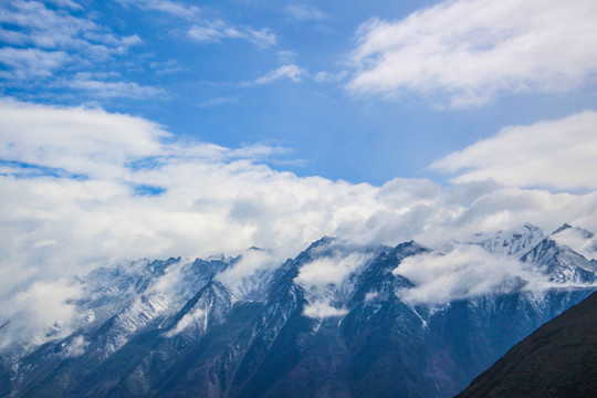 贡嘎山