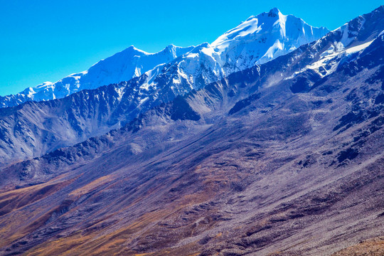 贡嘎雪山