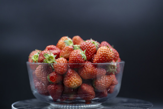 实拍棚拍草莓
