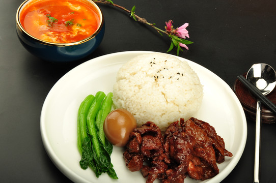 黑椒牛肉饭套餐