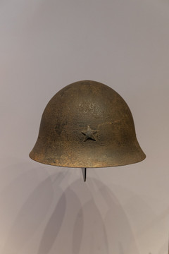 侵华日军钢盔