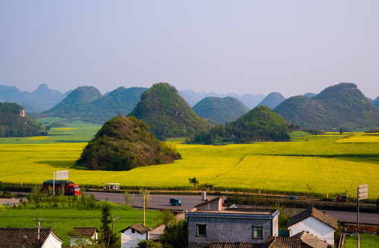 罗平金鸡村