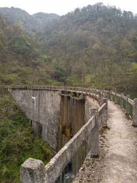 大坝水库
