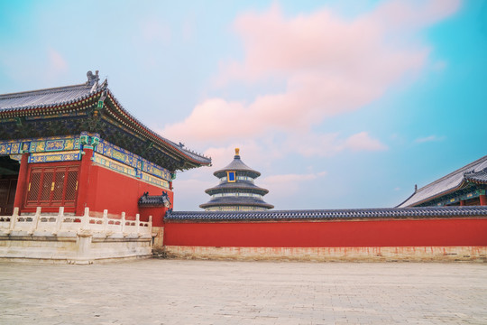 北京天坛公园的古建筑和天坛广场