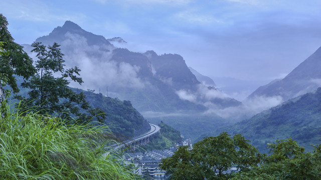 豆沙关千年古镇雨后自然风光