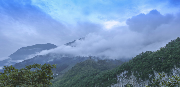 豆沙关千年古镇雨后自然风光