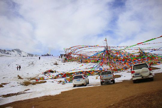 太子山煨桑台