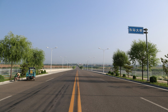 繁峙县滨河公园东环大桥