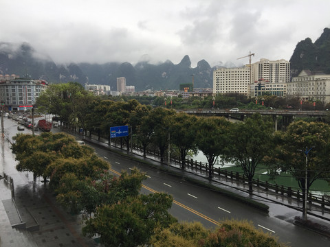 长寿之乡金城江街景