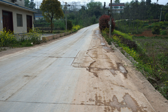 损坏公路