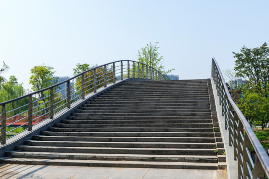 成都锦城公园石桥阶梯