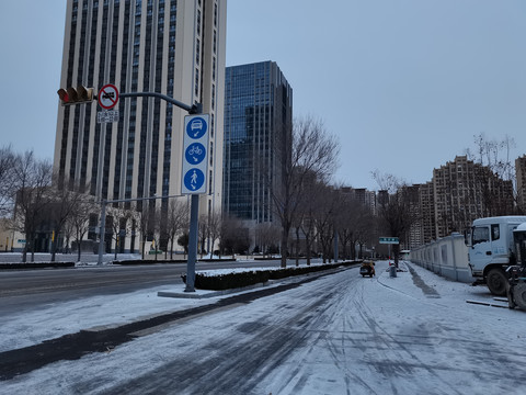 雪后的城市