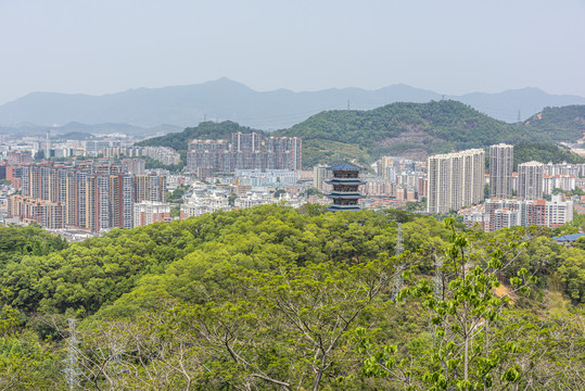 航拍东莞凤岗镇园龙山公园园龙塔