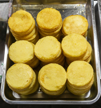 贵州省遵义市捞沙巷小吃洋芋粑粑
