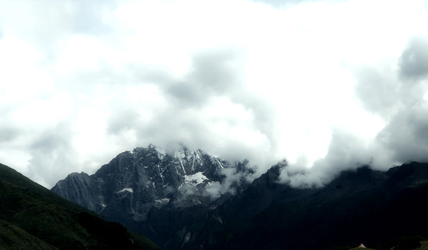 川西高山云海