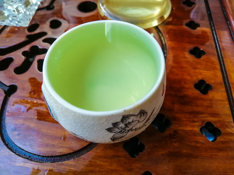 茶礼师泡绿茶