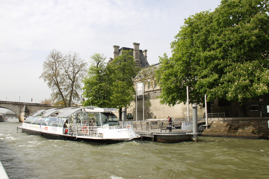 法国巴黎欧洲风景塞纳河沿岸风光