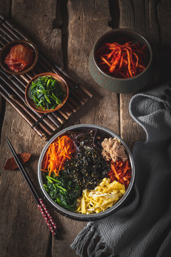 韩国料理石锅拌饭