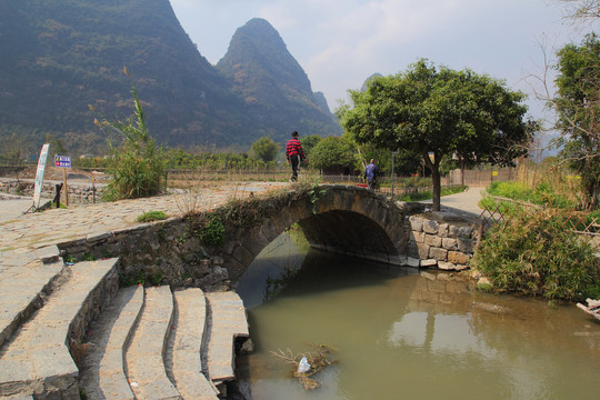 遇龙河