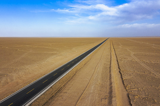 大漠戈壁公路