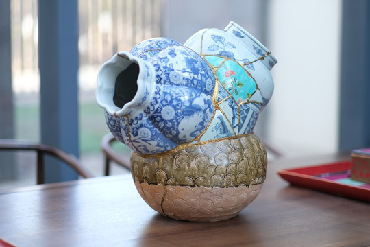 拼接瓷瓶