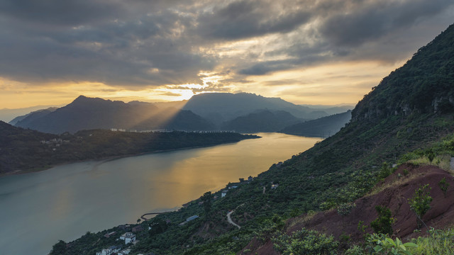 宜宾向家坝水电站库区自然风光