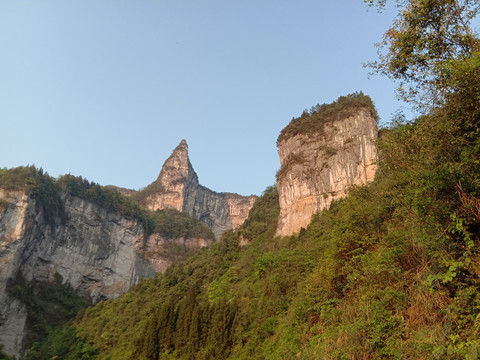 黄金洞山峰