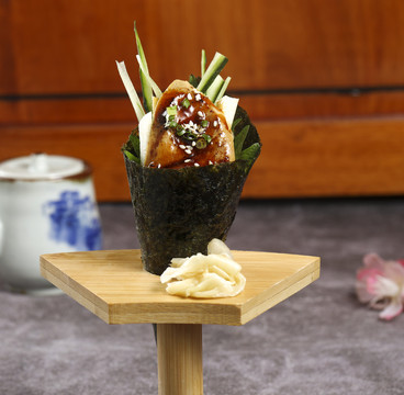 香酥鹅肝手卷