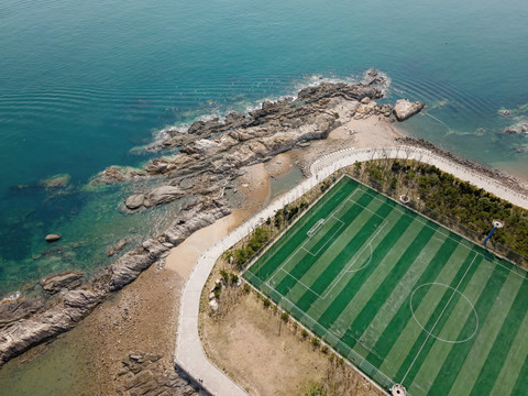 青岛岛礁足球场鸟瞰图