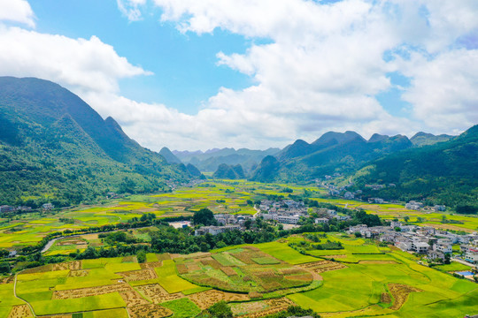 万峰湖