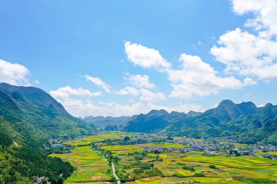 万峰湖
