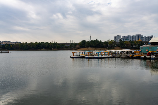 上海美兰湖游船