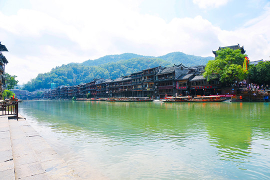 凤凰古城