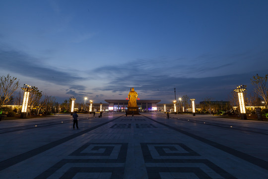 运城北站夜景