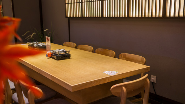 日本料理门店餐桌