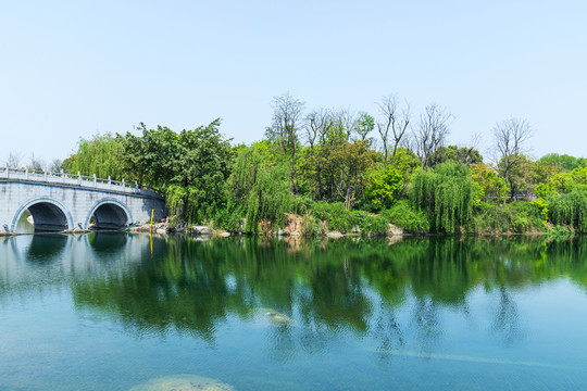 成都锦城湖公园湖景