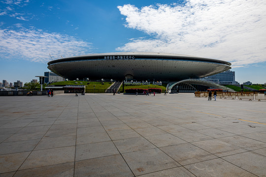 上海世博梅赛德斯奔驰文化中心