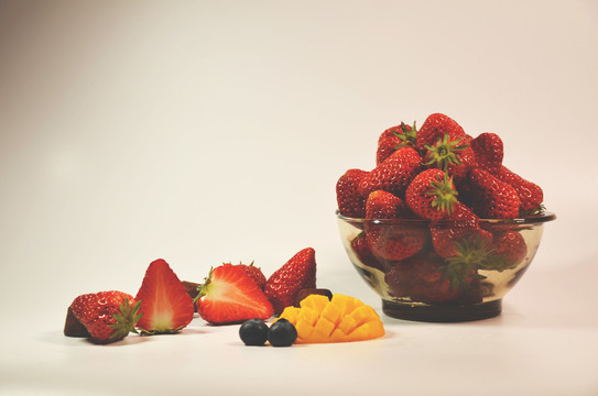 草莓高清水果图片