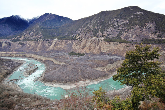 雅鲁藏布大峡谷