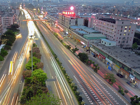 航拍东莞工业园区环城路车流国道