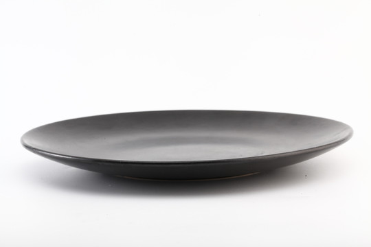 黑色餐盘